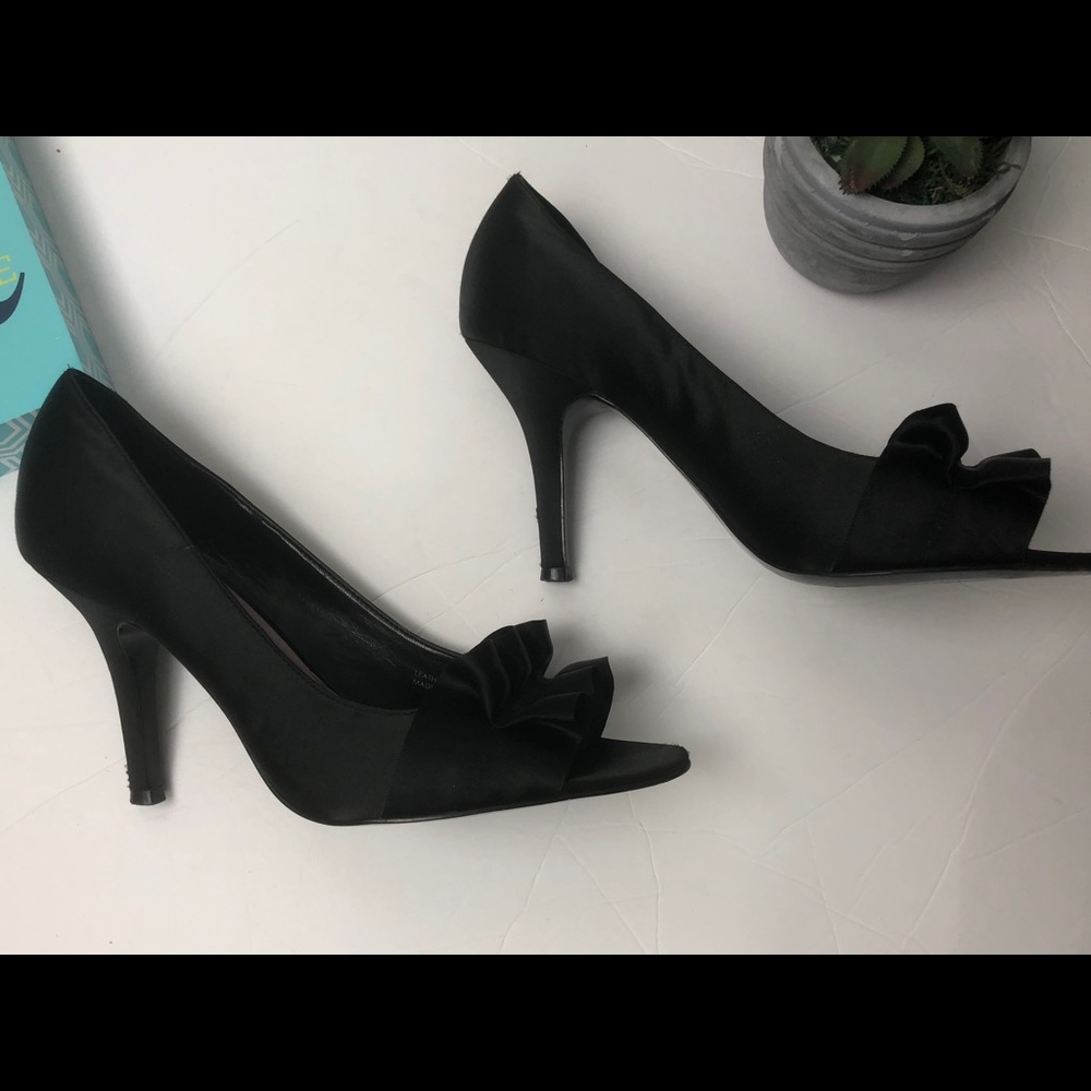 Tahari heels, sz 9m